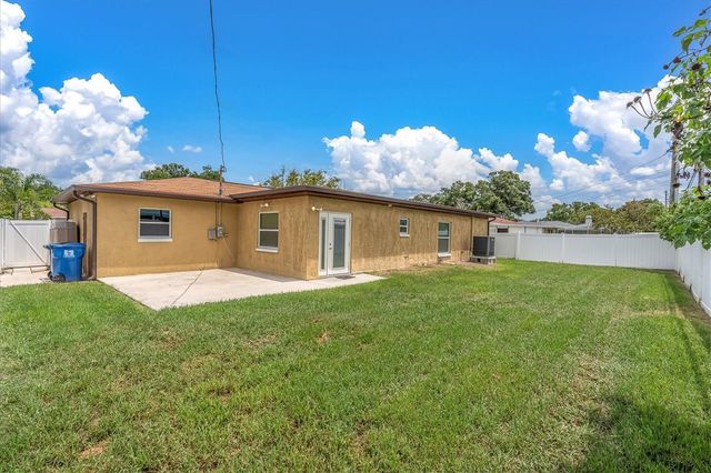 6422 15TH STREET N, St Petersburg, FL 33702