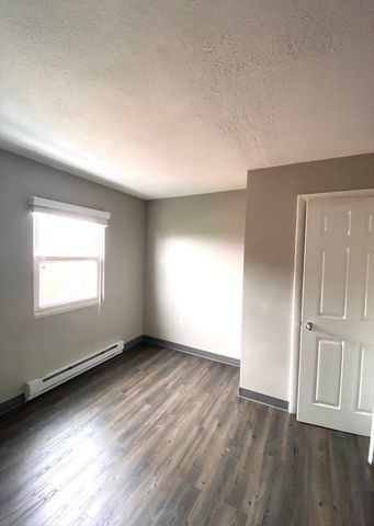 300 Meridian St 6, Boston, MA 02128