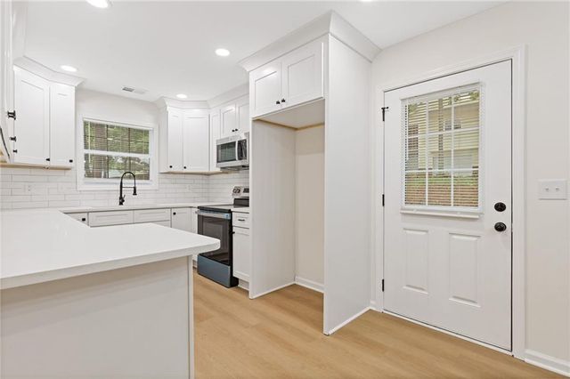5044 Woodmont Drive, Villa Rica, GA 30180