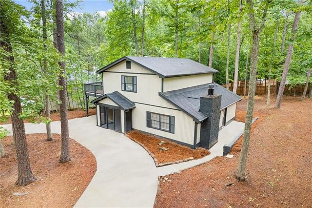 5044 Woodmont Drive, Villa Rica, GA 30180