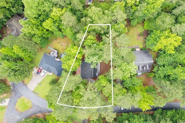 5044 Woodmont Drive, Villa Rica, GA 30180