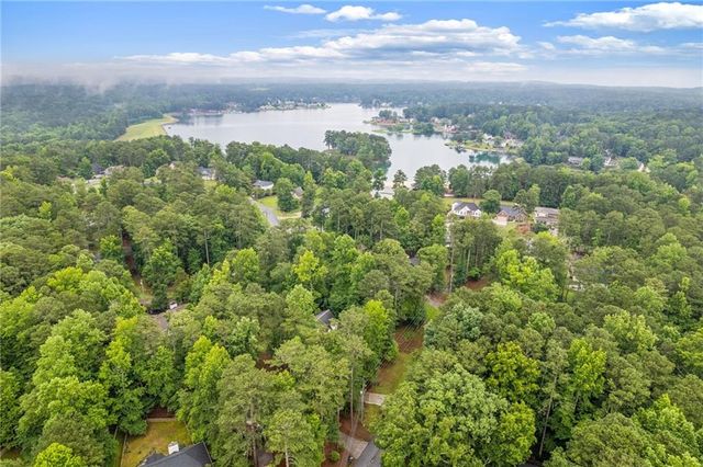5044 Woodmont Drive, Villa Rica, GA 30180