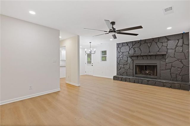 5044 Woodmont Drive, Villa Rica, GA 30180