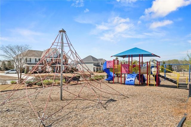 515 Palmer Avenue, Peachtree City, GA 30269