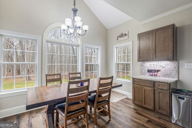 290 Farr Lake Dr., Tyrone, GA 30290