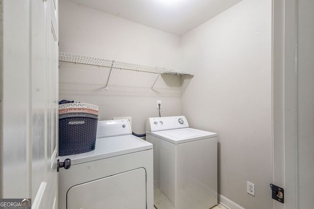 290 Farr Lake Dr., Tyrone, GA 30290