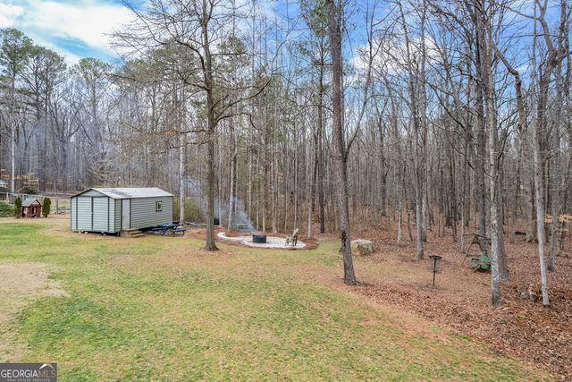 290 Farr Lake Dr., Tyrone, GA 30290