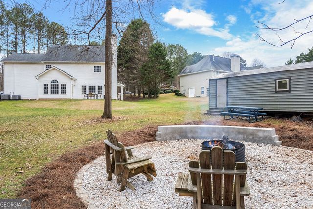 290 Farr Lake Dr., Tyrone, GA 30290