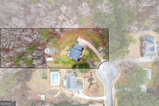 290 Farr Lake Dr., Tyrone, GA 30290