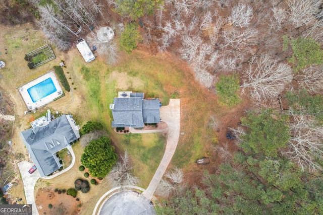 290 Farr Lake Dr., Tyrone, GA 30290