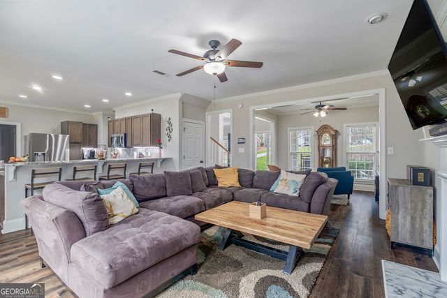 290 Farr Lake Dr., Tyrone, GA 30290