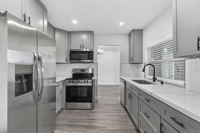 6101 NW 74th Avenue, Tamarac, FL 33321