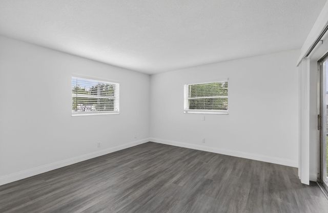 6101 NW 74th Avenue, Tamarac, FL 33321