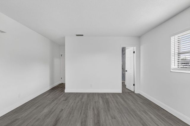 6101 NW 74th Avenue, Tamarac, FL 33321