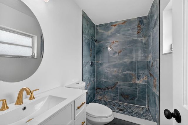 6101 NW 74th Avenue, Tamarac, FL 33321