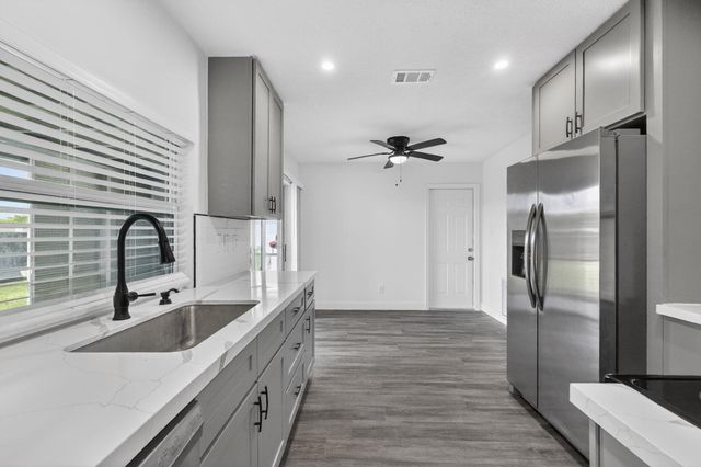 6101 NW 74th Avenue, Tamarac, FL 33321