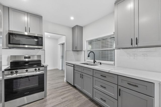 6101 NW 74th Avenue, Tamarac, FL 33321