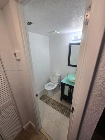 1800 Sans Souci Boulevard 128, North Miami, FL 33181