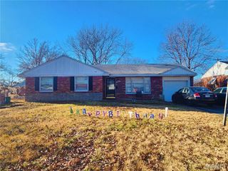 9409 Aetna Drive, St Louis, MO 63137