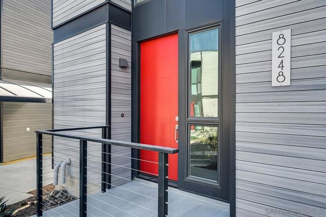 8248 High St., La Mesa, CA 91941