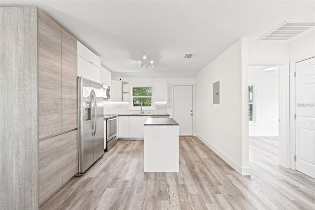 6907 20TH STREET, Tampa, FL 33610