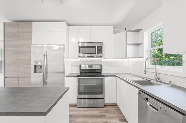 6907 20TH STREET, Tampa, FL 33610