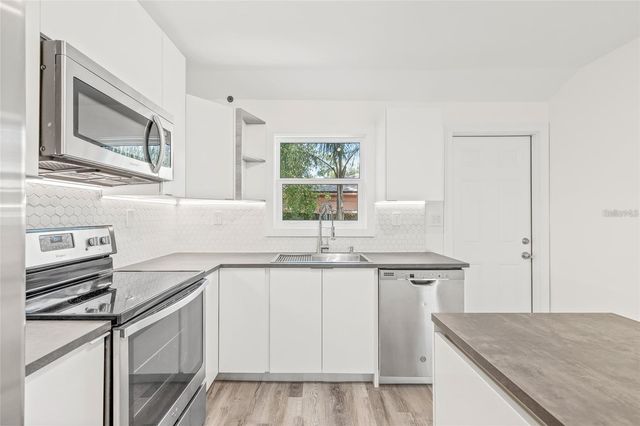 6907 20TH STREET, Tampa, FL 33610