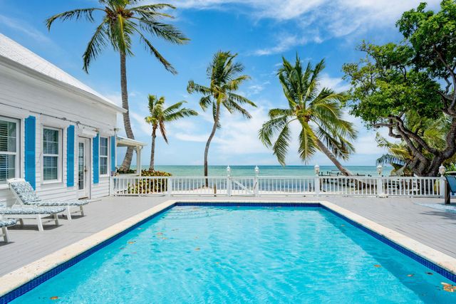 109 Columbus Drive, Lower Matecumbe, FL 33036