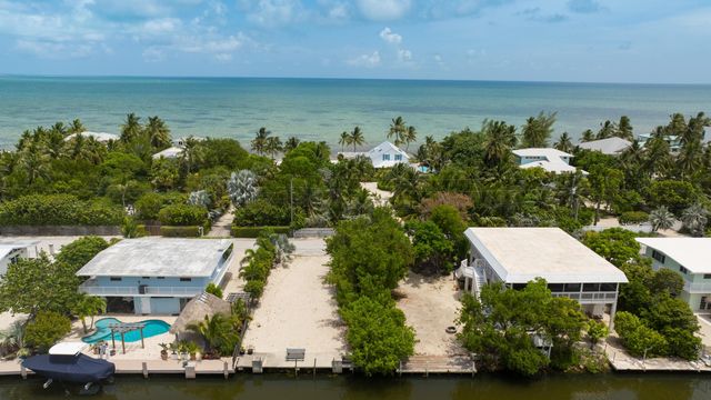 109 Columbus Drive, Lower Matecumbe, FL 33036