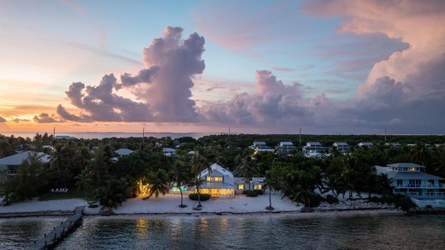 109 Columbus Drive, Lower Matecumbe, FL 33036