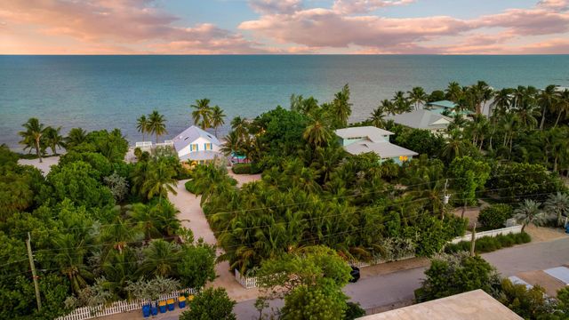 109 Columbus Drive, Lower Matecumbe, FL 33036