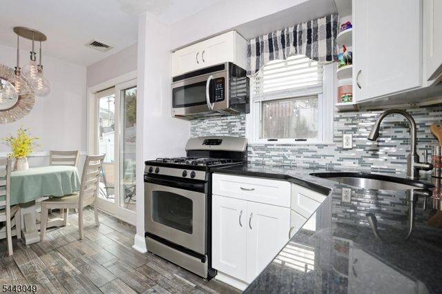 290 Malcolm Ave, Garfield City, NJ 07026