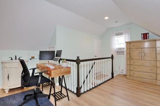 290 Malcolm Ave, Garfield City, NJ 07026