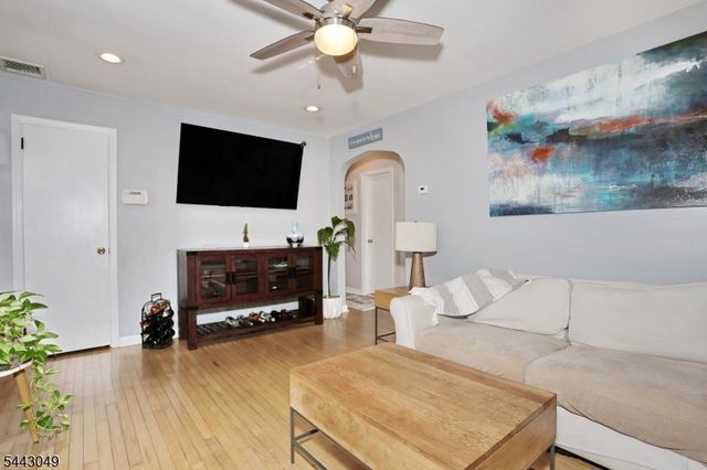 290 Malcolm Ave, Garfield City, NJ 07026