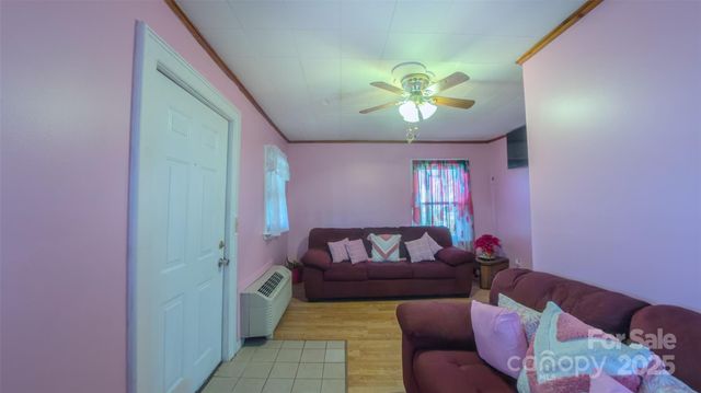 213 Bakery Lane, Statesville, NC 28677