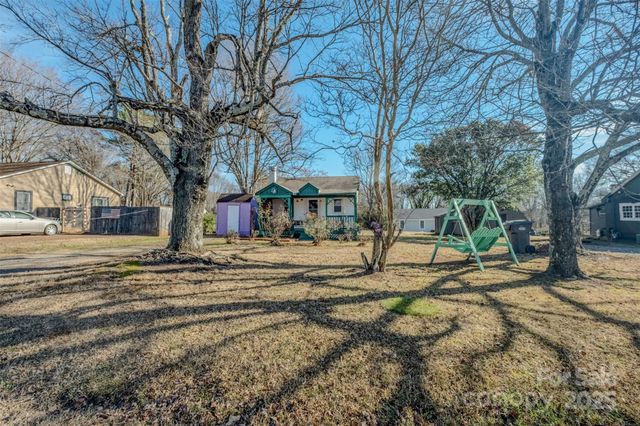 213 Bakery Lane, Statesville, NC 28677