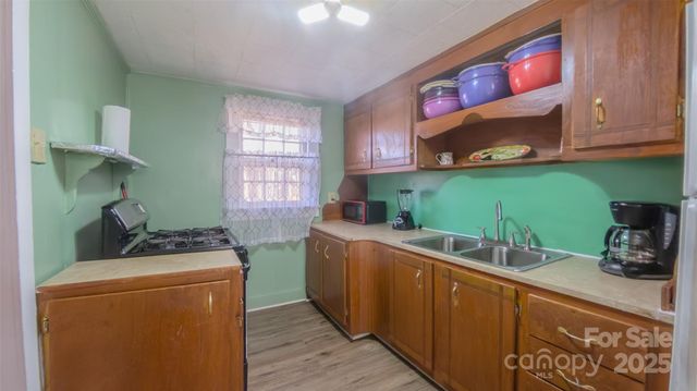 213 Bakery Lane, Statesville, NC 28677