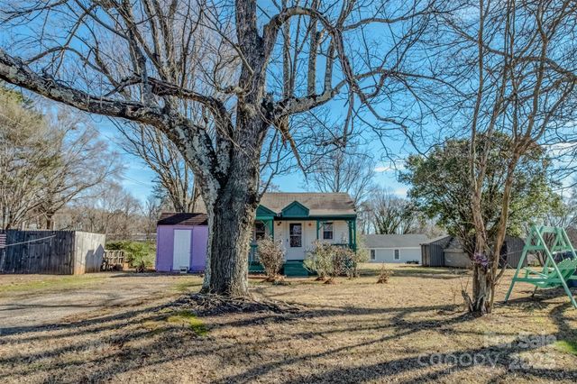 213 Bakery Lane, Statesville, NC 28677