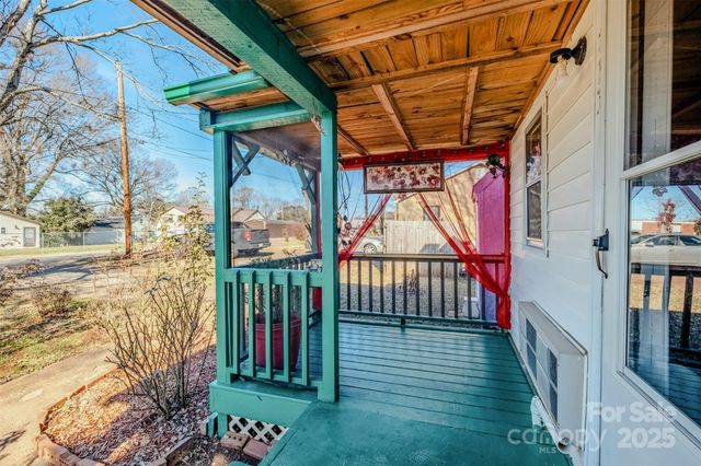 213 Bakery Lane, Statesville, NC 28677