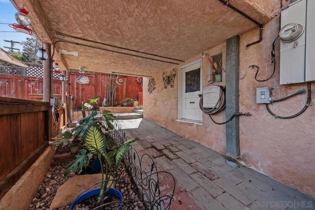 2881 Kalmia, San Diego, CA 92104