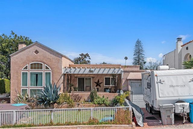 2881 Kalmia, San Diego, CA 92104