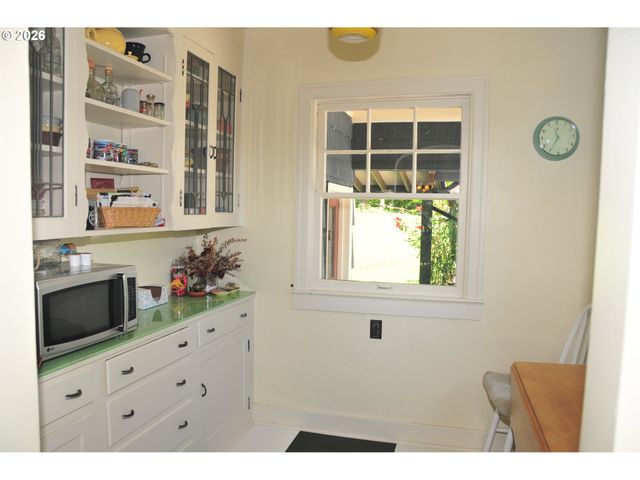 56647 COLUMBIA RIVER Hwy, Warren, OR 97053