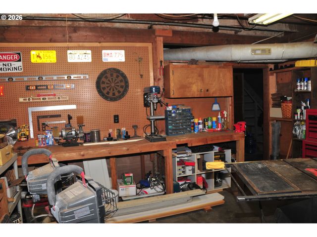 56647 COLUMBIA RIVER Hwy, Warren, OR 97053
