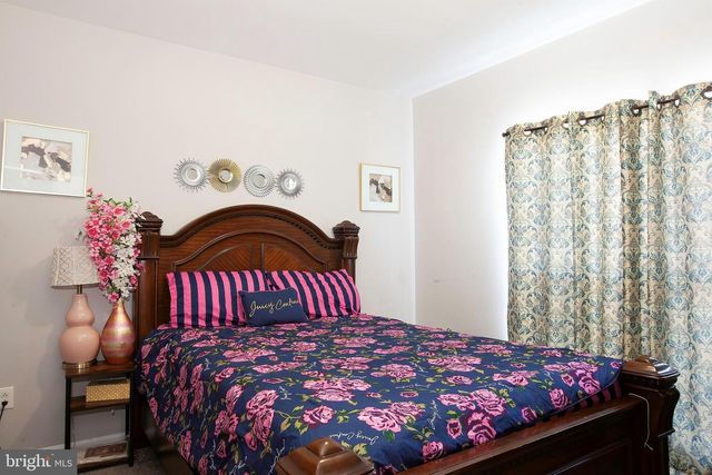 201 LURAY DR, Williamstown, NJ 08094