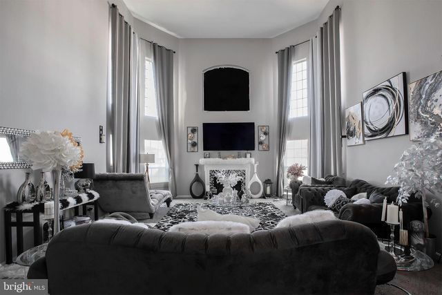 201 LURAY DR, Williamstown, NJ 08094