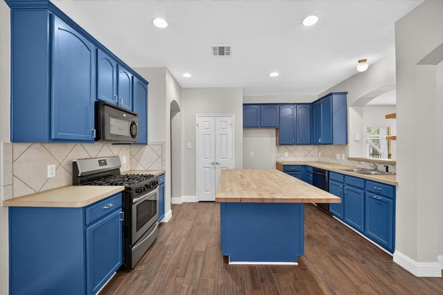 1209 Chattahoochee Drive, Savannah, TX 76227