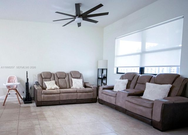 470 SE 34TH TER, Homestead, FL 33033