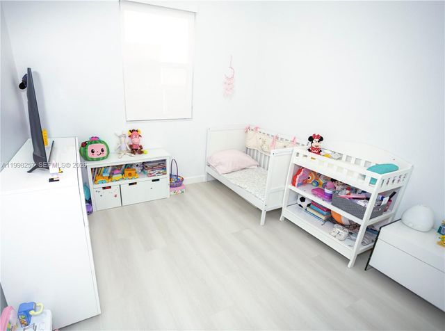 470 SE 34TH TER, Homestead, FL 33033