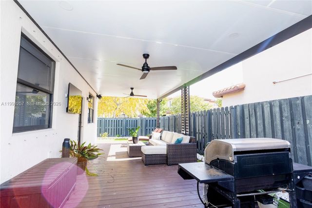 470 SE 34TH TER, Homestead, FL 33033