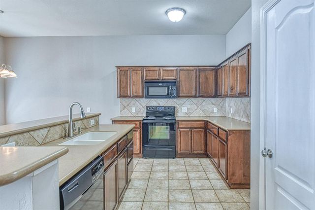 9540 SW 25th Street, Oklahoma City, OK 73128